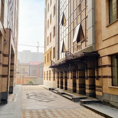 Olympavan Hotel Yerevan Exterior photo