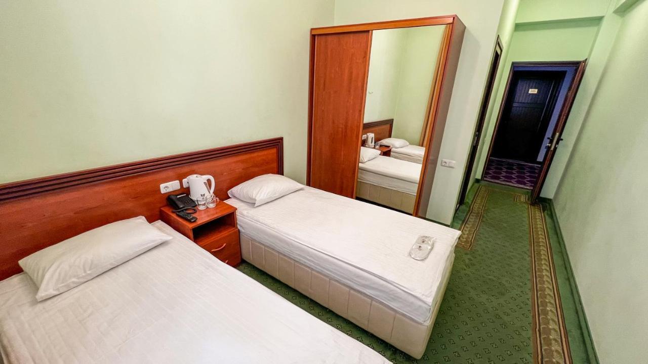 Olympavan Hotel Yerevan Exterior photo